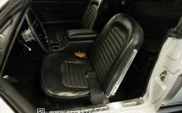 Ford-Mustang-1966-Space-white-Black-34
