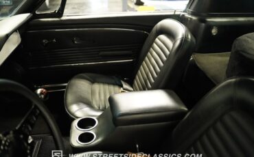 Ford-Mustang-1966-Space-white-Black-49