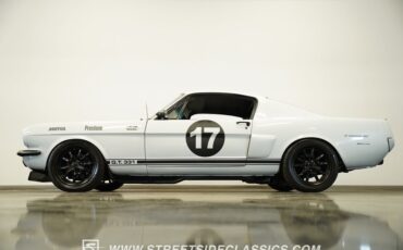 Ford-Mustang-1966-Space-white-Black-9