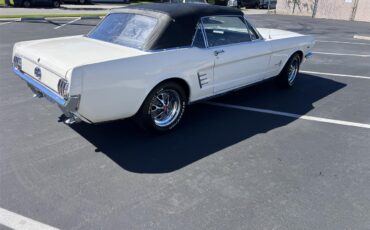 Ford-Mustang-1966-White-Black-14