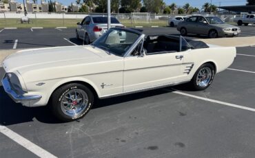 Ford-Mustang-1966-White-Black-18