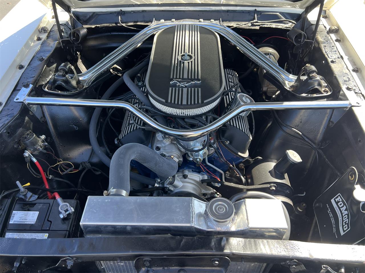 Ford-Mustang-1966-White-Black-5