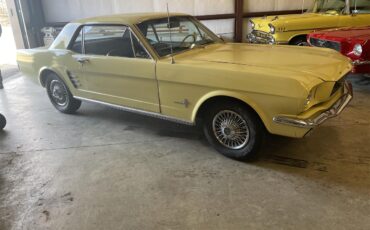 Ford-Mustang-1966-Yellow-Black-14