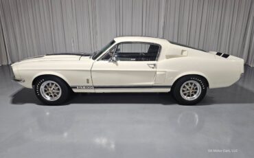 Ford-Mustang-1967-25