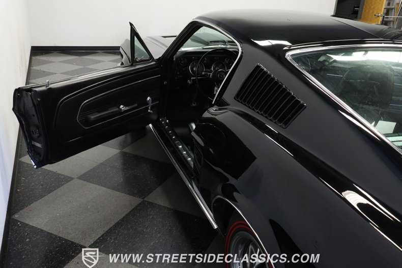Ford-Mustang-1967-Black-Black-Mach-1-Knitted-11