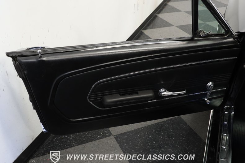 Ford-Mustang-1967-Black-Black-Mach-1-Knitted-12