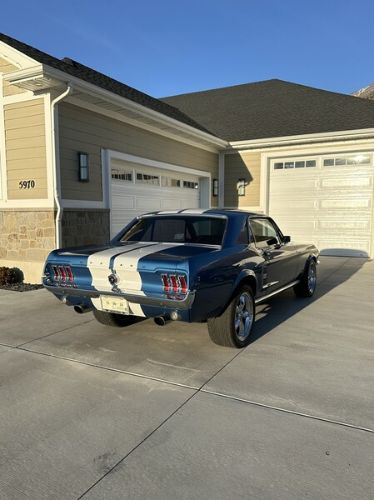 Ford-Mustang-1967-Blue-Black-10