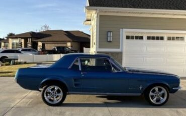 Ford-Mustang-1967-Blue-Black