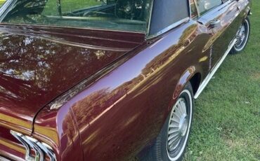 Ford-Mustang-1967-Burgandy-Red-Metallic-Black-1