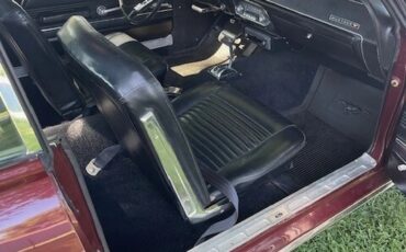 Ford-Mustang-1967-Burgandy-Red-Metallic-Black-8