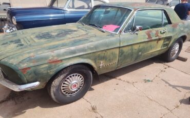 Ford-Mustang-1967-Coupe-1