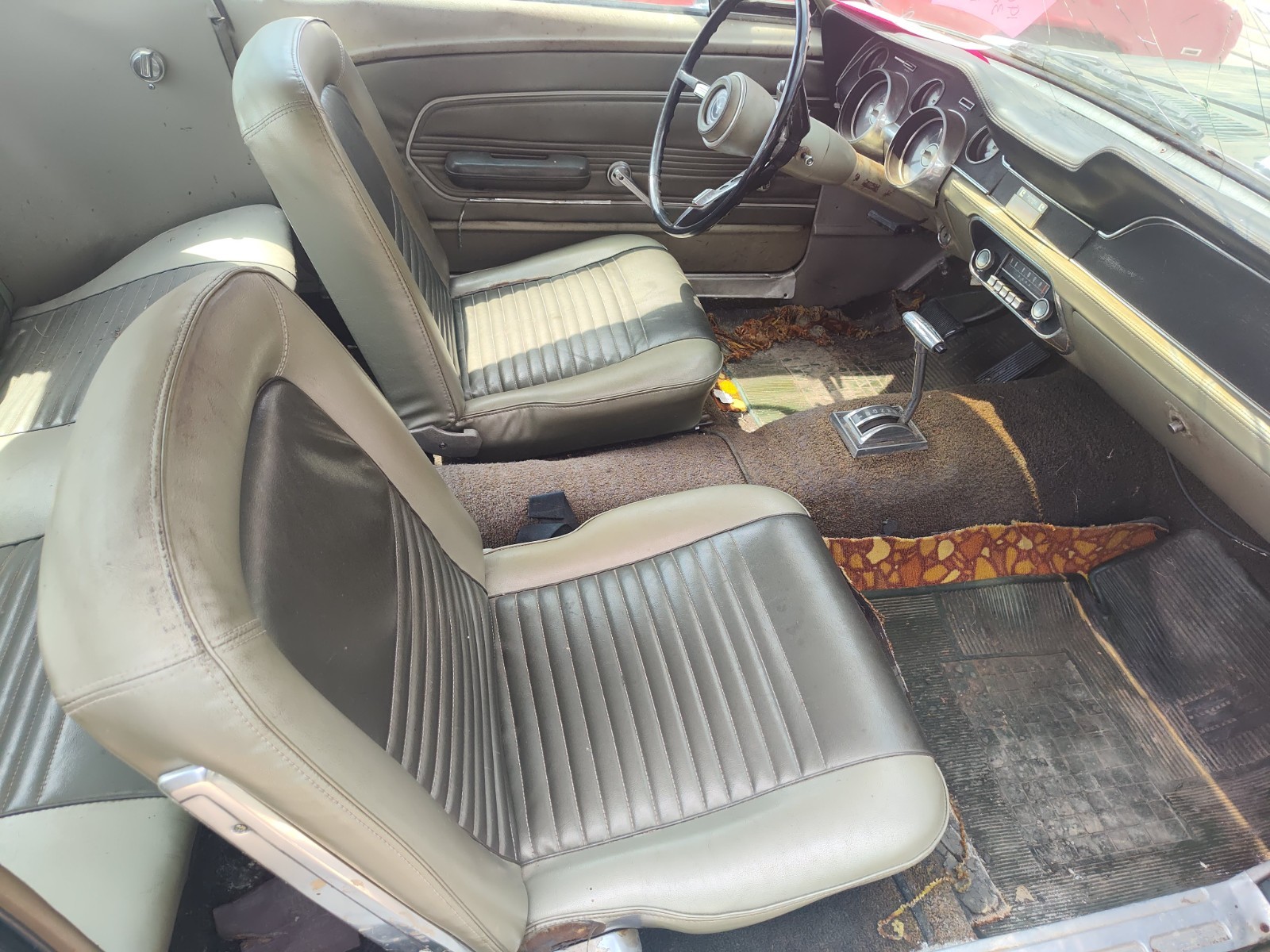 Ford-Mustang-1967-Coupe-12