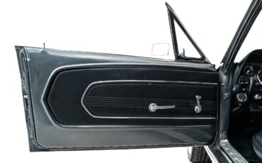 Ford-Mustang-1967-Coupe-16
