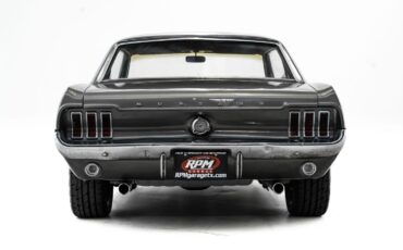 Ford-Mustang-1967-Coupe-2