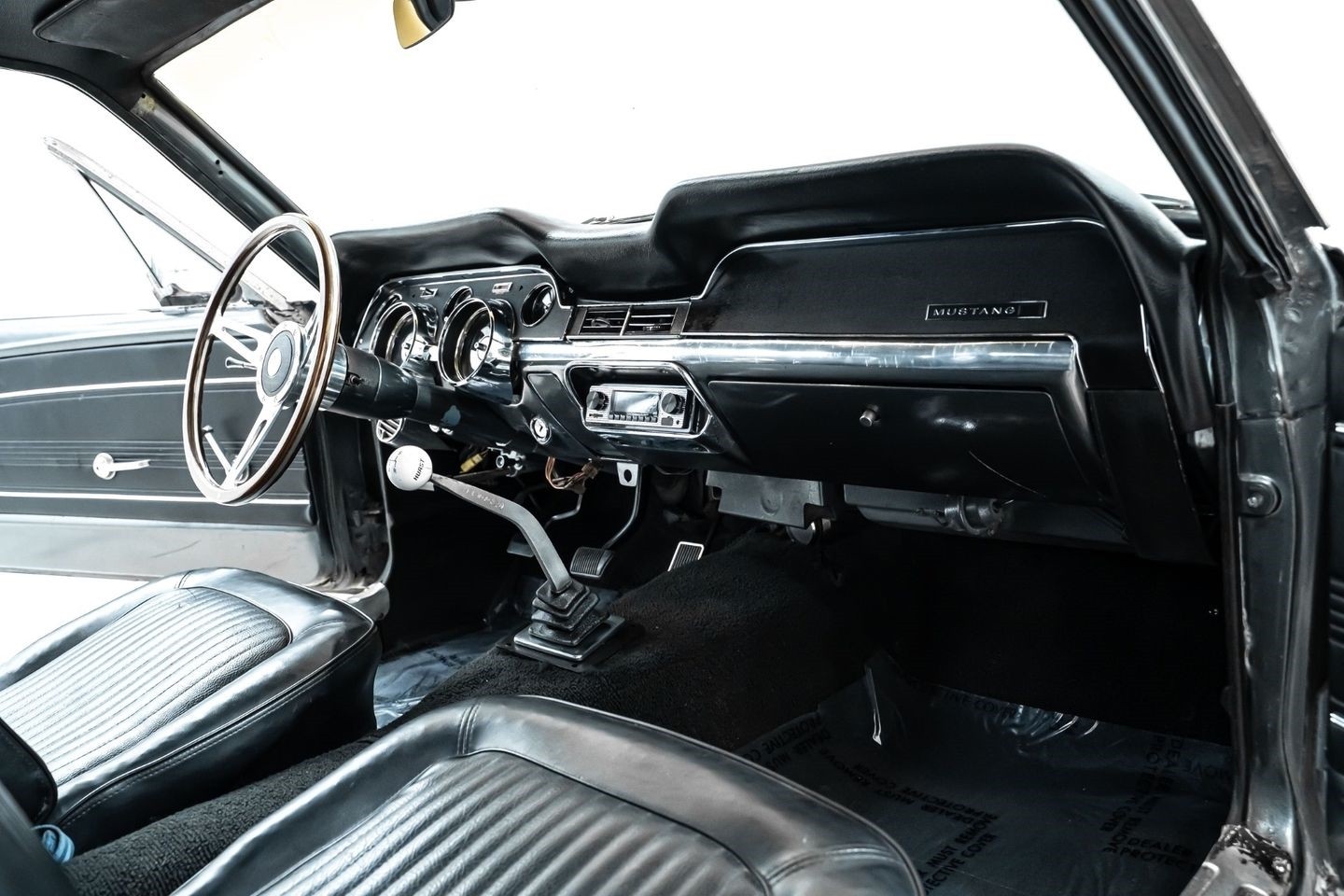 Ford-Mustang-1967-Coupe-23