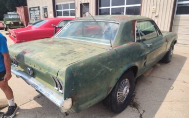 Ford-Mustang-1967-Coupe-4