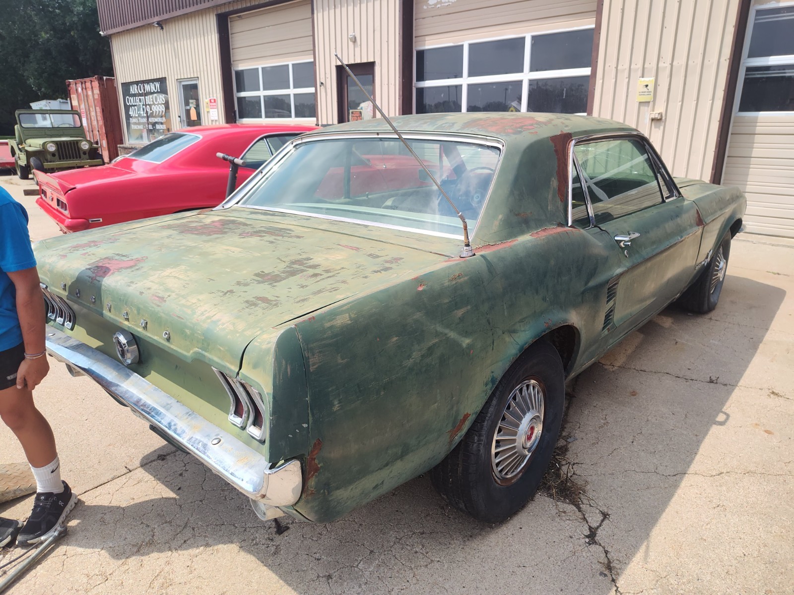 Ford-Mustang-1967-Coupe-4