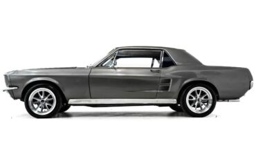 Ford-Mustang-1967-Coupe-8