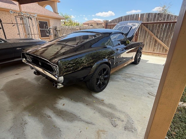Ford-Mustang-1967-Fastback-10