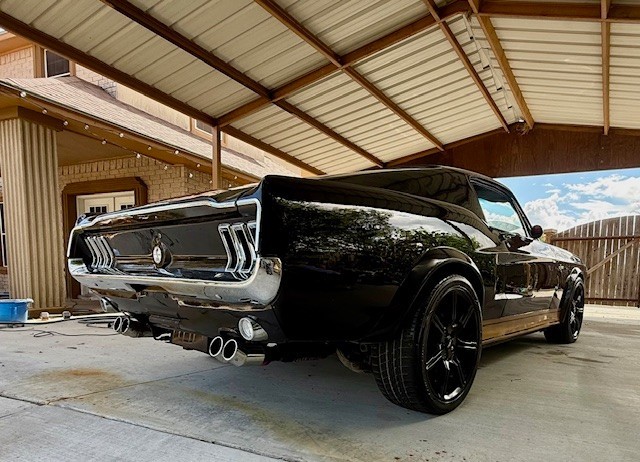 Ford-Mustang-1967-Fastback-17