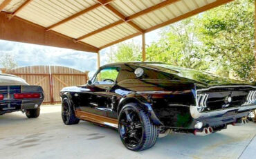 Ford-Mustang-1967-Fastback