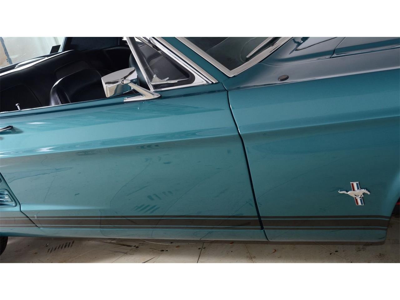 Ford-Mustang-1967-Ford-Teal-Black-13