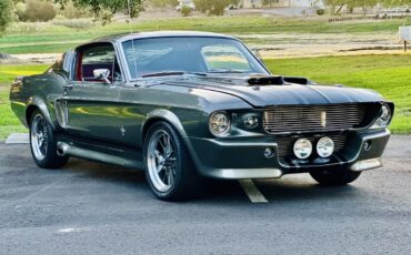 Ford-Mustang-1967-Pepper-Grey-Red-1