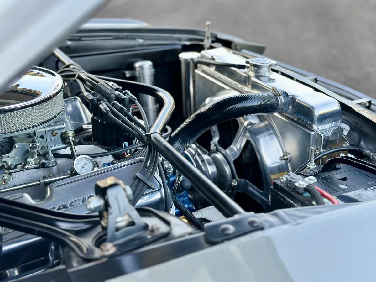 Ford-Mustang-1967-Pepper-Grey-Red-13