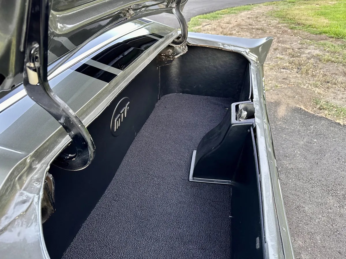 Ford-Mustang-1967-Pepper-Grey-Red-14