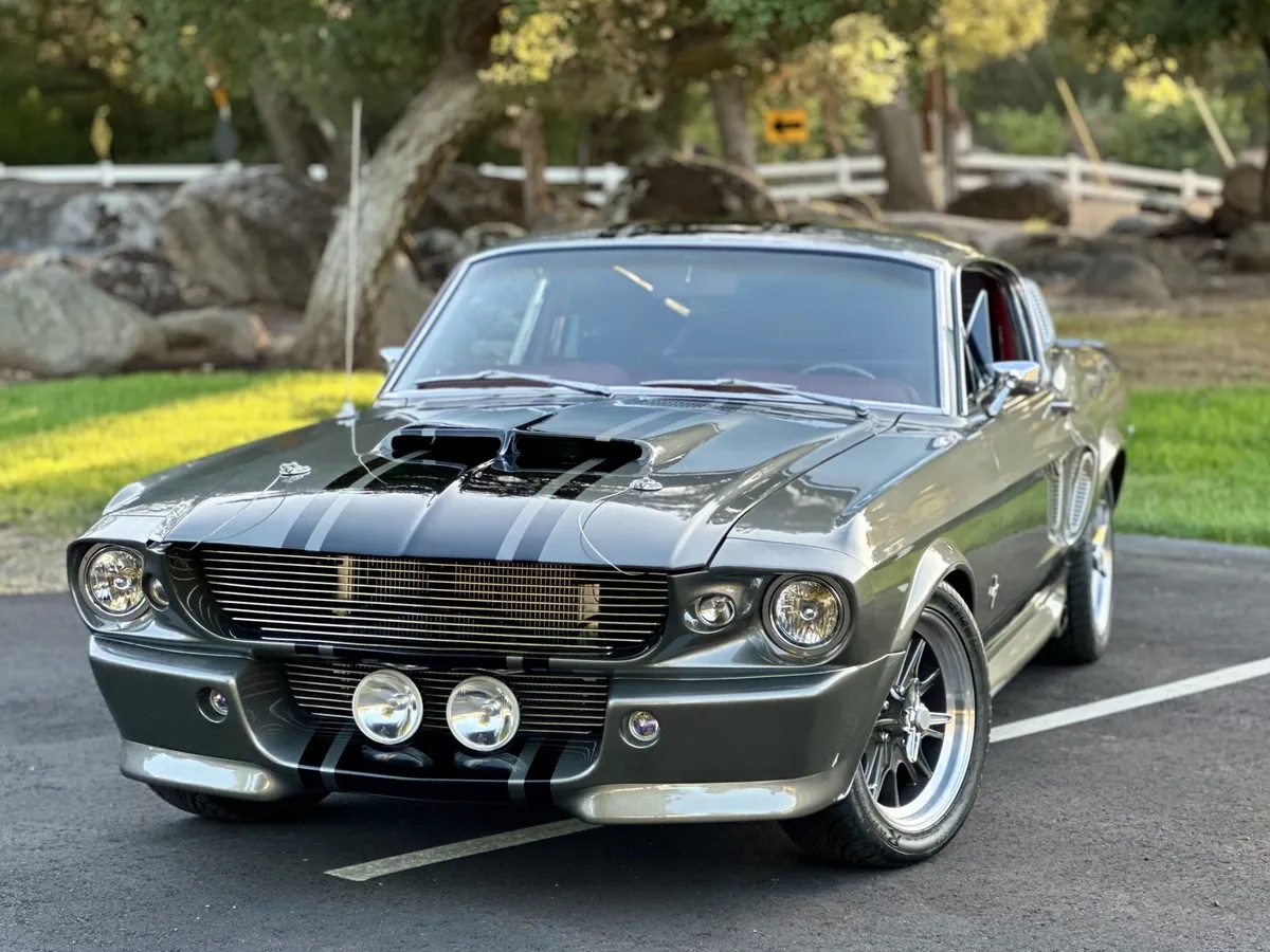 Ford-Mustang-1967-Pepper-Grey-Red-19