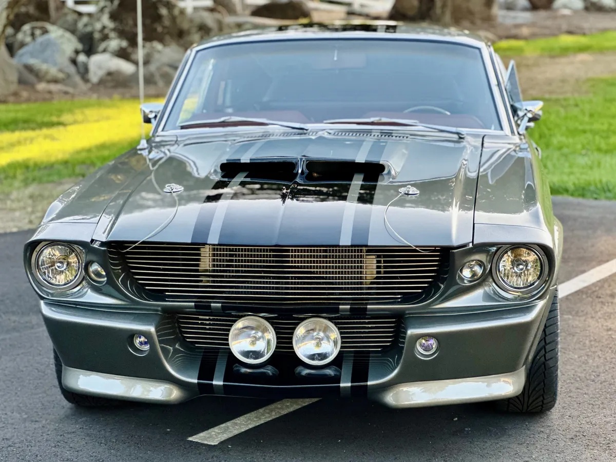 Ford-Mustang-1967-Pepper-Grey-Red-2