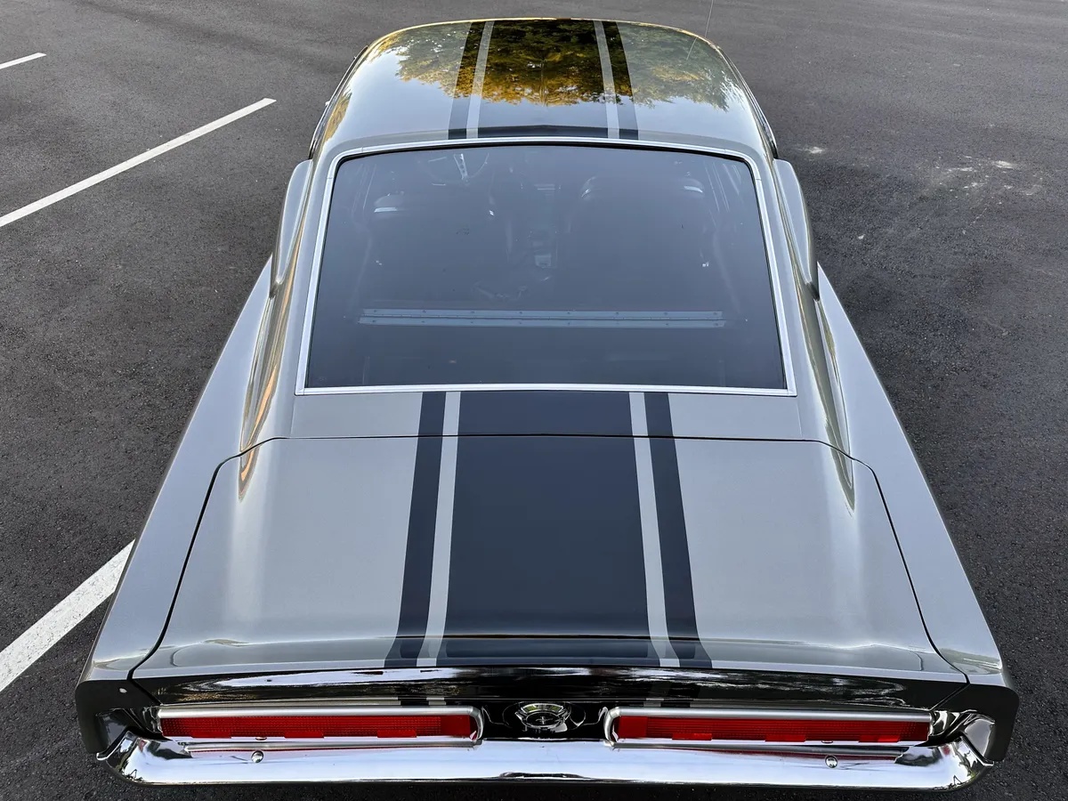 Ford-Mustang-1967-Pepper-Grey-Red-3