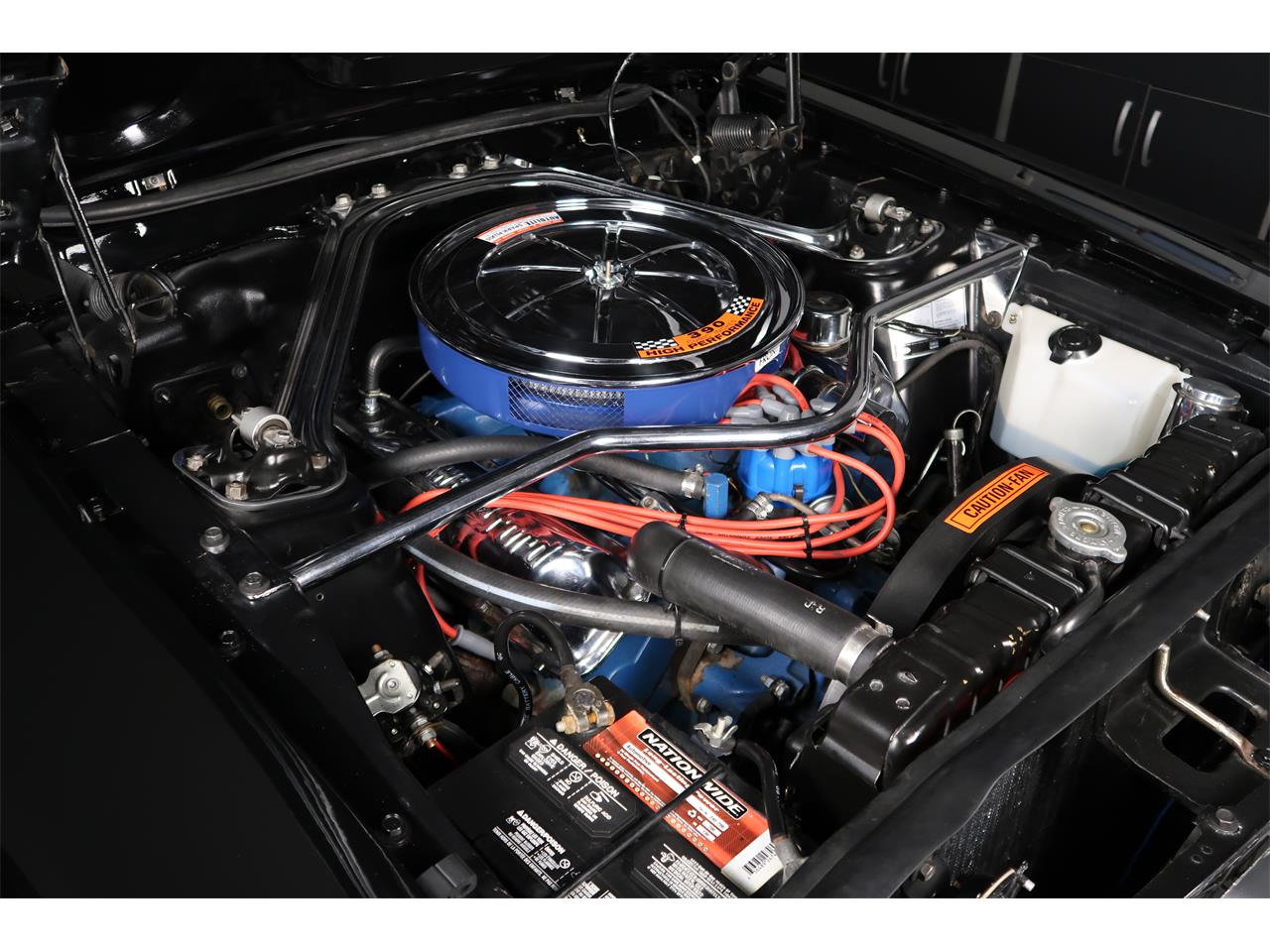 Ford-Mustang-1967-Raven-Black-Red-17