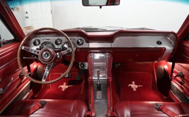 Ford-Mustang-1967-Raven-Black-Red-19