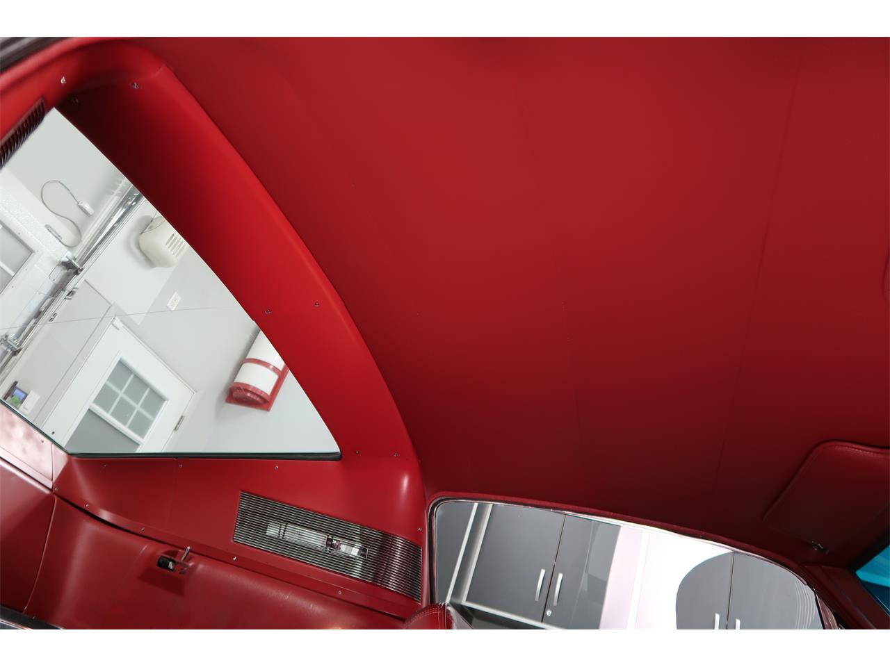 Ford-Mustang-1967-Raven-Black-Red-27