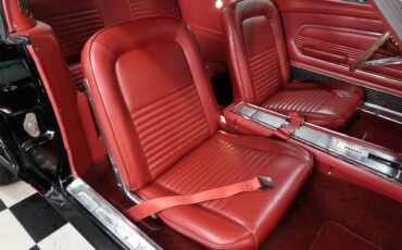 Ford-Mustang-1967-Raven-Black-Red-32