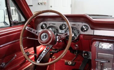 Ford-Mustang-1967-Raven-Black-Red-33