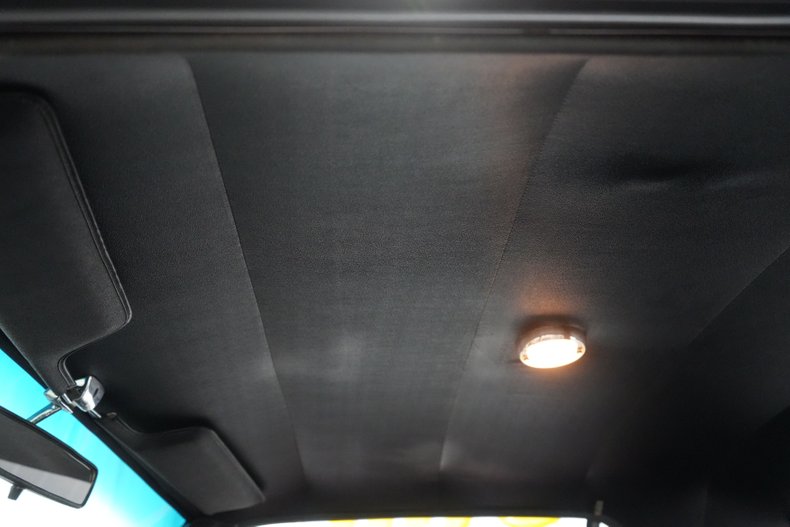 Ford-Mustang-1967-Red-Black-12