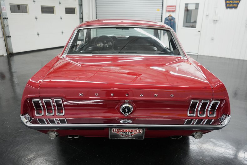 Ford-Mustang-1967-Red-Black-13