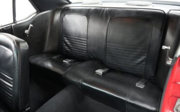 Ford-Mustang-1967-Red-Black-32