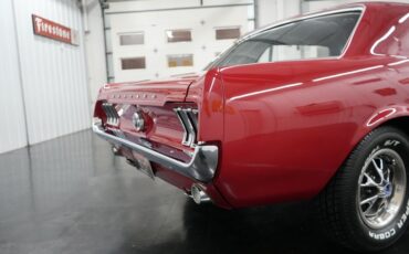 Ford-Mustang-1967-Red-Black-43