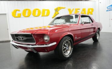Ford-Mustang-1967-Red-Black-9