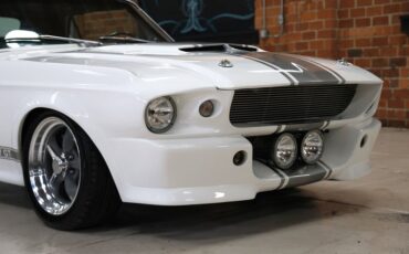 Ford-Mustang-1967-Wimbledon-White-Black-ampamp-Gray-14
