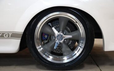 Ford-Mustang-1967-Wimbledon-White-Black-ampamp-Gray-16