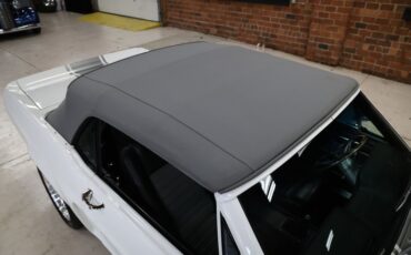 Ford-Mustang-1967-Wimbledon-White-Black-ampamp-Gray-26