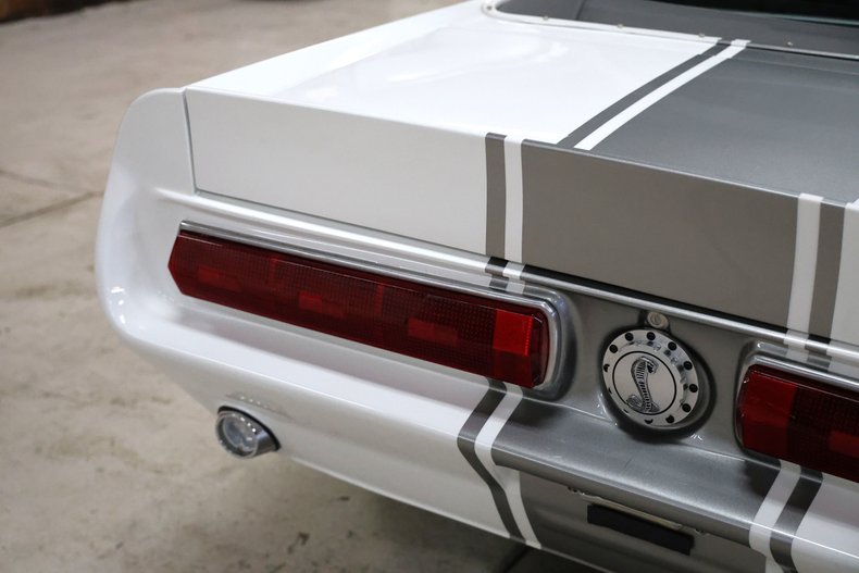 Ford-Mustang-1967-Wimbledon-White-Black-ampamp-Gray-38