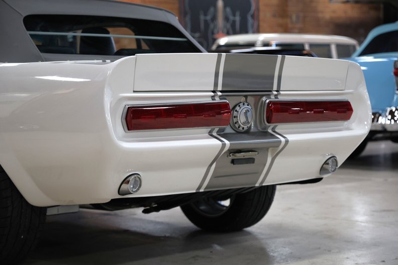 Ford-Mustang-1967-Wimbledon-White-Black-ampamp-Gray-39