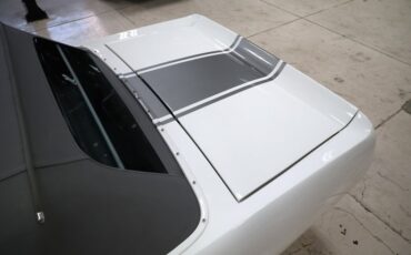 Ford-Mustang-1967-Wimbledon-White-Black-ampamp-Gray-43