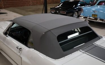 Ford-Mustang-1967-Wimbledon-White-Black-ampamp-Gray-45