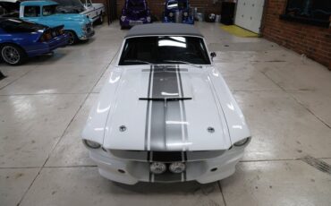 Ford-Mustang-1967-Wimbledon-White-Black-ampamp-Gray-7